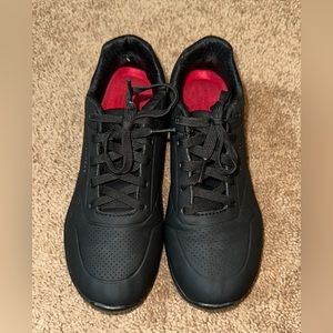 Skechers 
WOMEN'S
Work Relaxed Fit: Uno SR